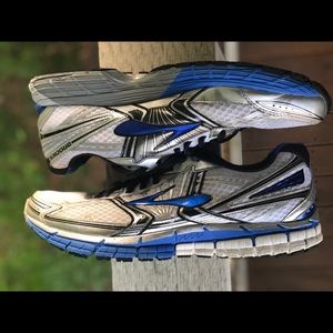 Brooks GTS 14 Size 13M